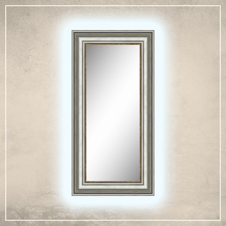 LED taustavalgusega peegel Hanna hõbedase raamiga